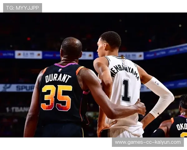 文班亚马精彩封盖,马刺展现铁血防守